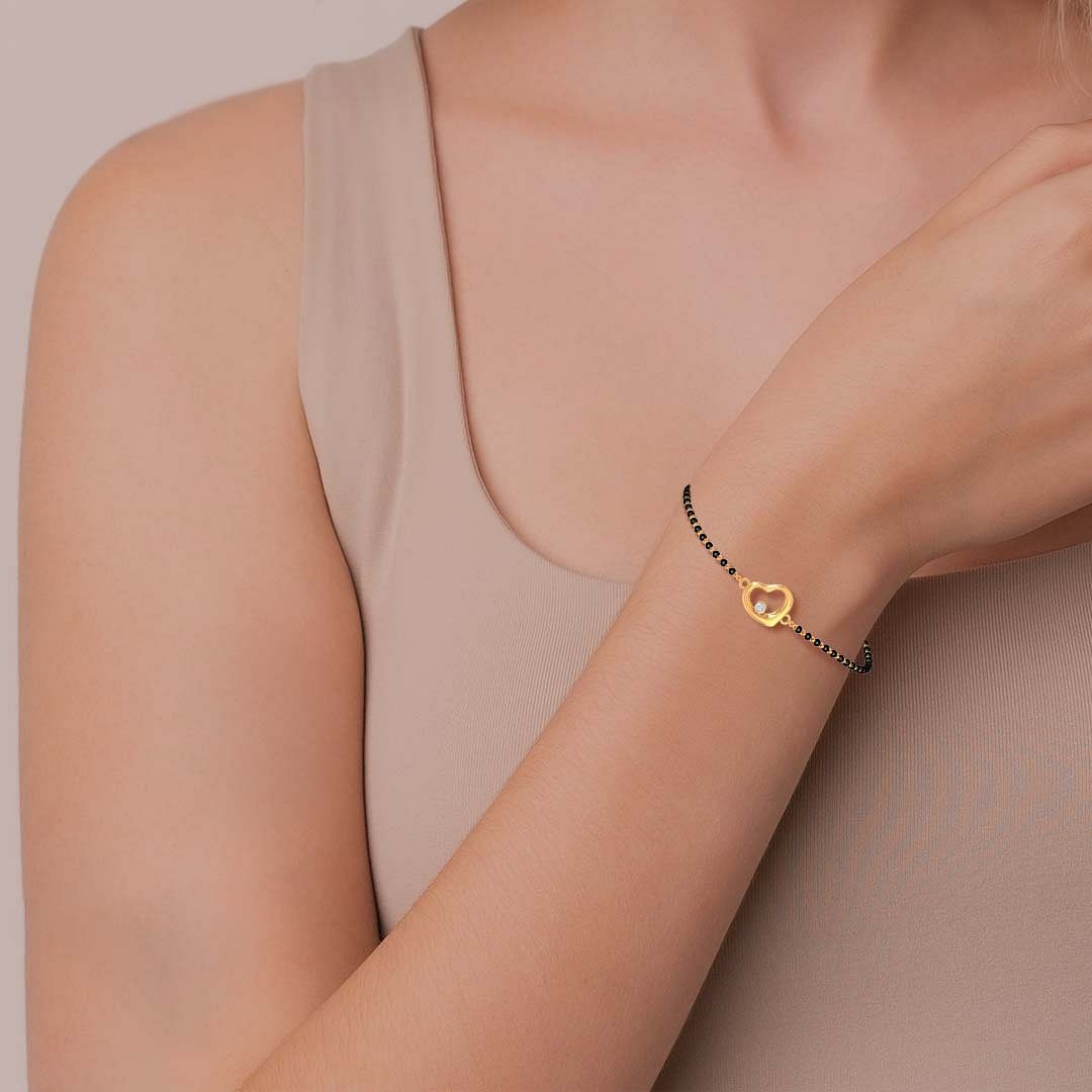 Halo square mangalsutra bracelet | Entique Jewellery Co
